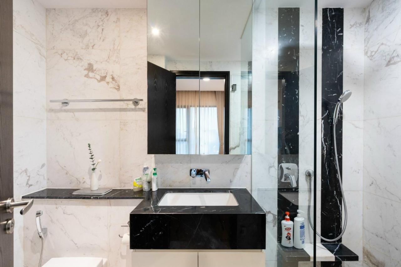 Luxury D1Mension In District 1 Freepoolsaunagym Ho Chi Minh City Exterior photo